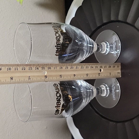 Unibroue Belgium Beer Footed Tulip Beer Glasses - Picture 2 of 4